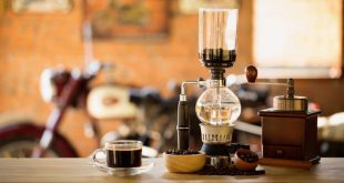 Siphon vacuum coffee maker at your coffee shop