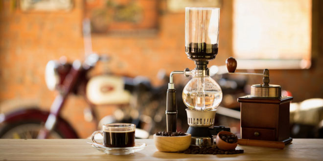 Siphon vacuum coffee maker at your coffee shop