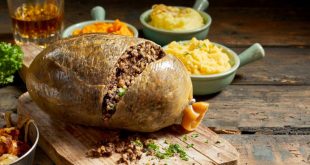 Cooked sliced open haggis, one of the most popular Scottish foods