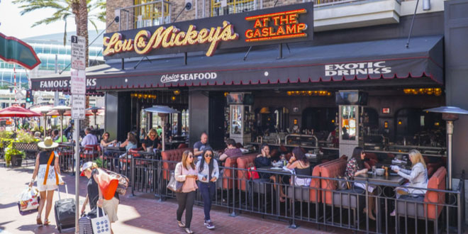 One of the hundreds of San Diego restaurants in the Gaslamp District