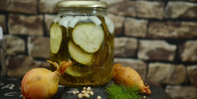9 Ways to Pack Food During Move