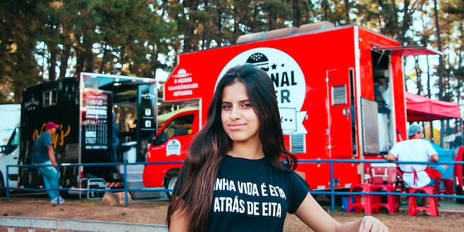 4 Marketing Strategies to Promote Your Food Truck Trailer