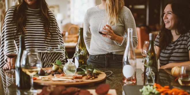 5 Tips for Hosting An Epic Wine Tasting Party with Friends