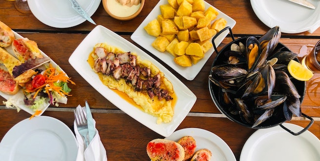 How the World Fell in Love with Tapas