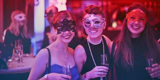 How to Plan a Last-Minute Office Christmas Party