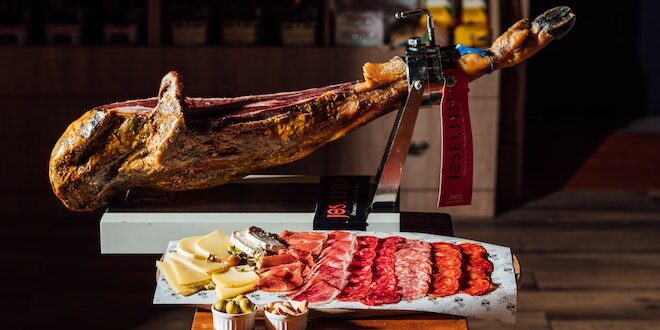 12 Kinds of Spanish Meats for Meat Lovers
