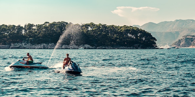 4 Reasons Jet Skis Will Always Be Popular